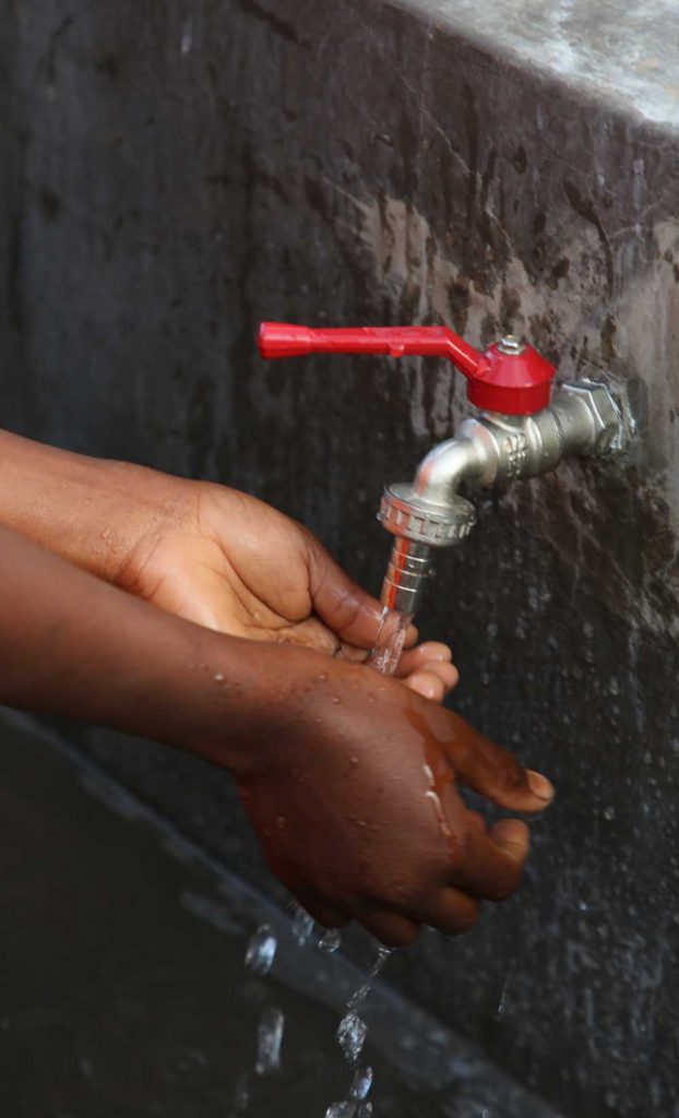 Eau et hygiène avec aussi de la sensibilisation